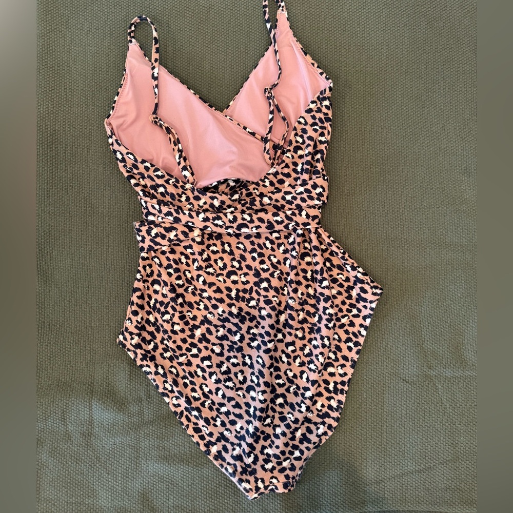 Aerie Leopard Print One Piece Swimsuit - Picture 4 of 8